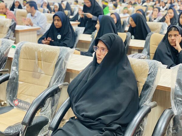 جشنواره فرهنگی هنری سرود بسیج دانش‌آموزی شهرستان مه ولات