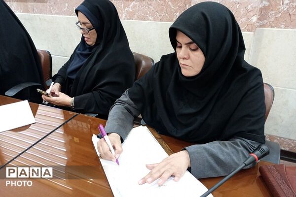 تشکیل کارگروه تخصصی بین دستگاهی نماد در آموزش و پرورش رباط‌کریم