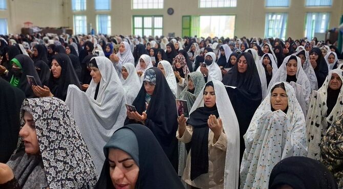 اقامه نماز عید فطر در شهرستان باشت مصلی امام خمینی (ره) برگزار شد.