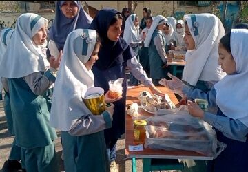 بازارچه مدرسه: جایی که بچه‌ها یاد می‌گیرند و رشد می‌کنند