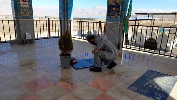 دیداری پر از احساس با مادر شهید حسین اسحاقی 