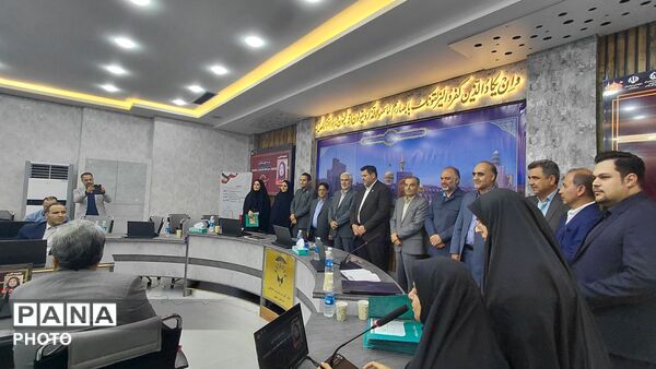 آیین تجلیل از معلمان برگزیده جشنواره الگوهای برتر استان خراسان رضوی
