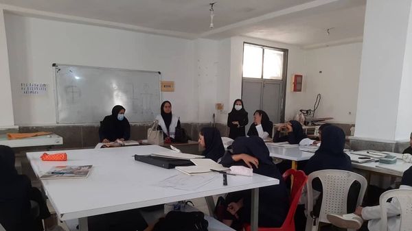 هفته بهداشت روان هنرستان زهرای مرضیه حاجی‌آباد