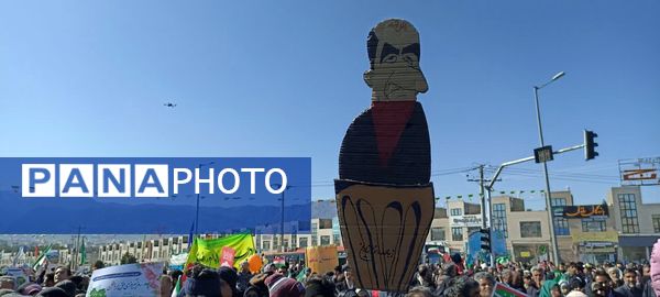 حضور پرشور مردم در راهپیمایی ۲۲ بهمن بیرجند