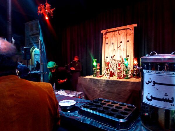موکب هایی به عشق فاطمه (س) در کاشمر