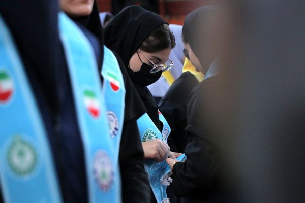 همایش «یاوران انقلاب» در بهارستان‌دو