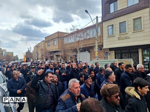 تشییع پیکر مطهر شهید والامقام ابوالفضل اسماعیلی در شهر صوفیان