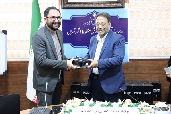 منطقه ۱۴ پیشگام قدردانی از حافظان سلامت روان دانش‌آموزان 