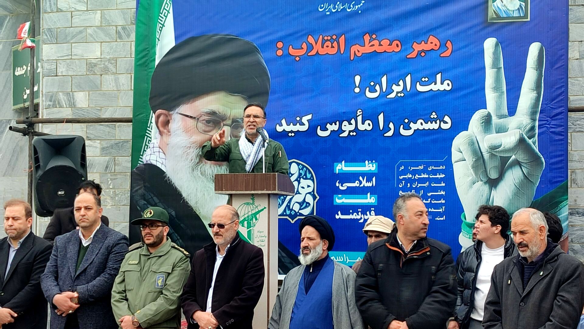رمز تداوم پیشرفت کشور تلفیق ایمان، سلاح و جهاد است