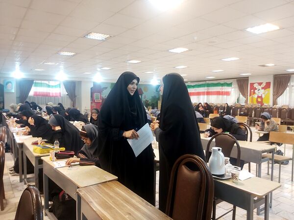 مسابقه بزرگ لیگ دانش آموزی جت مدارس منطقه ۵ تهران