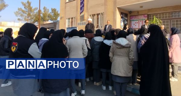 بازدید نماینده مجلس شورای اسلامی منطقه ترشیز از دبیرستان حضرت معصومه (س) شهرستان خلیل‌آباد