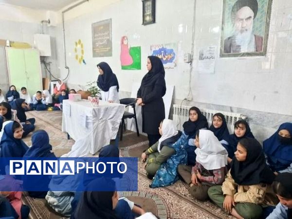 تجلیل از خانواده‌های پرستار مدرسه شهید خاقانی شیروان