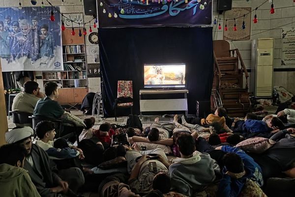 بازدید معاون پرورشی و تربیت بدنی ناحیه دو شهرری از مراسم اعتکاف دانش آموزی 