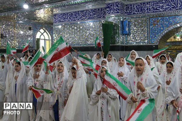 طنین بندگی در جشن تکلیف دانش‌آموزان دختر شهرستان قرچک