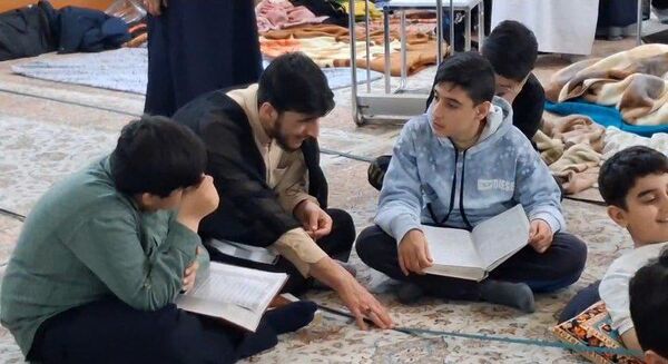 همایش قرآنی معتکفین اعتکاف دانش آموزی کاشمر
