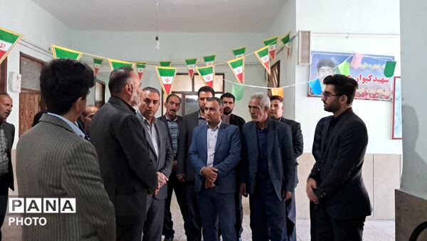 آیین کلنگ‌زنی مدرسه فرهنگ در چم‌خلیفه سامان