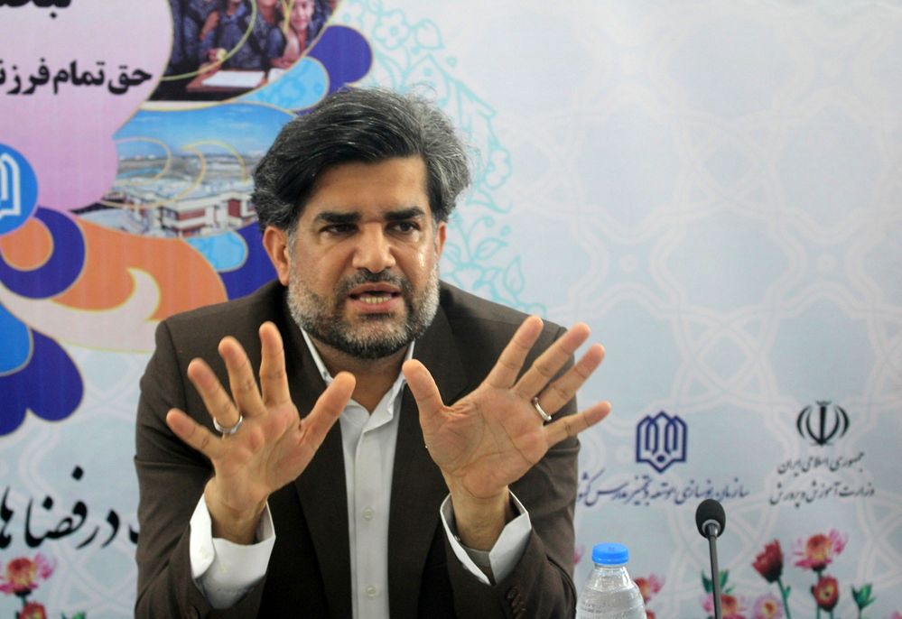 نشست خبری مدیرکل نوسازی مدارس استان بوشهر 