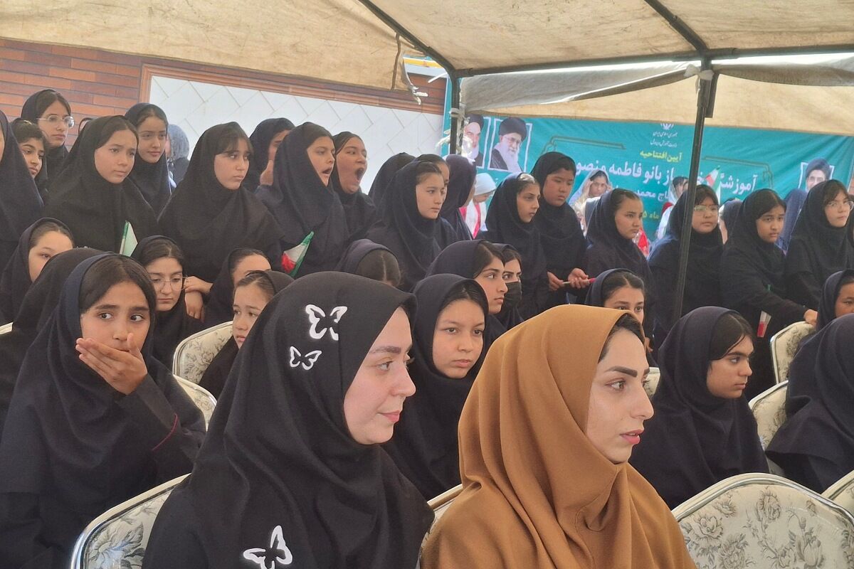 افتتاحیه مدرسه خیّری بانو منصوری در روستای زمان آباد 