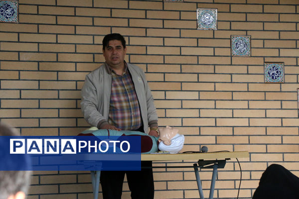 دوره تربیت مربیان ارشد سازمان دانش‌آموزی استان قم