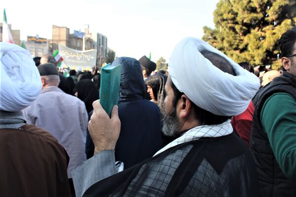 جلوه‌های حضور نوجوانان در راهپیمایی 22 دی مردم قم