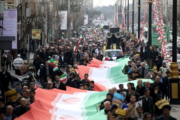 حماسه حضور مردم غیور باقرشهر و کهریزک در راهپیمایی ۲۲بهمن