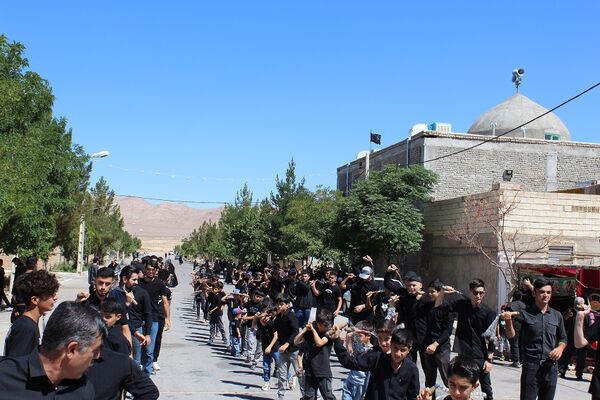 عزاداری تاسوعای حسینی در شهر درق 