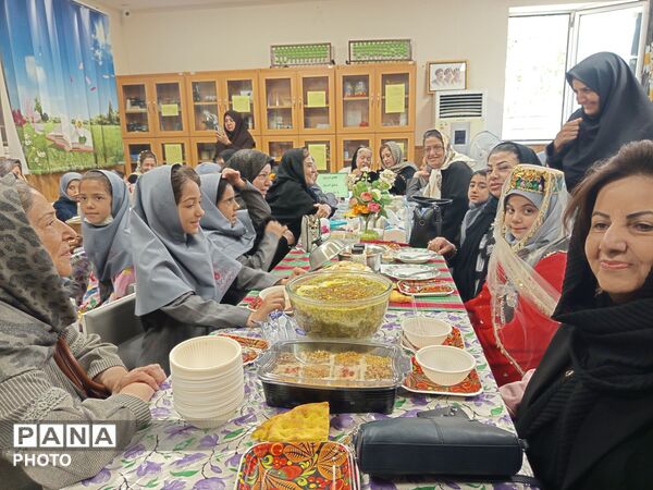  طعم غذای سنتی مادر بزرگ ها ، زیر سقف دبستان مصلی نژادحضرت زینب (س)
