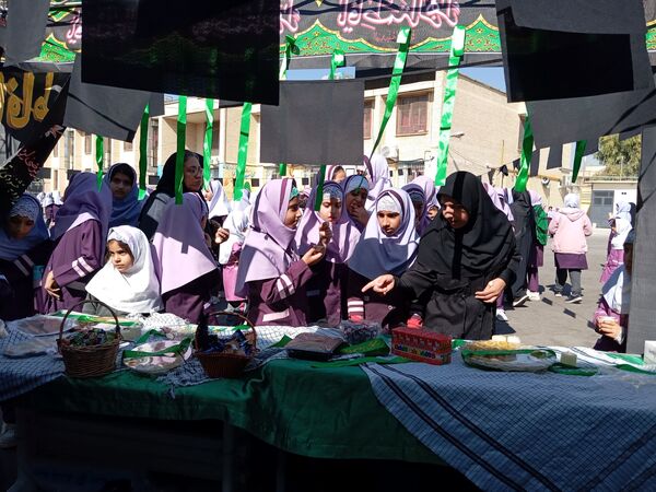 دبستان شهید کشاورز در سوگ فاطمیه