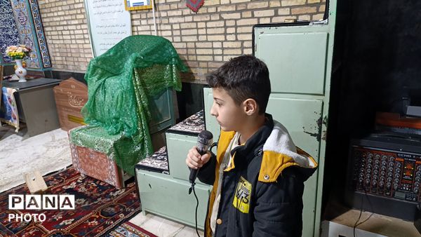 برپایی سفره‌های افطار ساده در شهر سفیددشت 