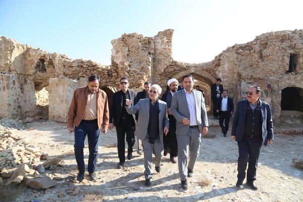بازدید استاندار خراسان شمالی از دو کاروانسرای تاریخی شهرستان گرمه 