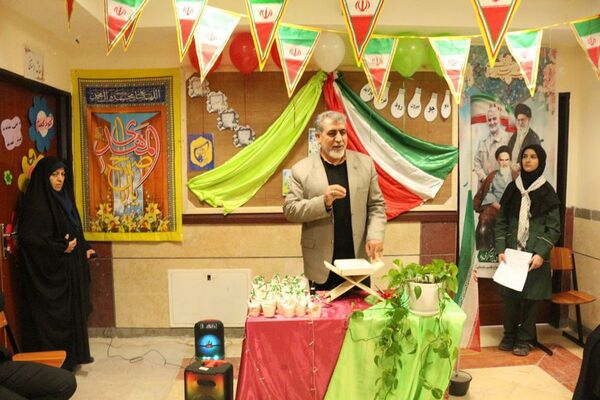 افتتاح کارگاه آزمایشگاه شیمی در دبیرستان سردار سلیمانی فیروزکوه با نگاه به ارتقای کیفیت آموزشی
