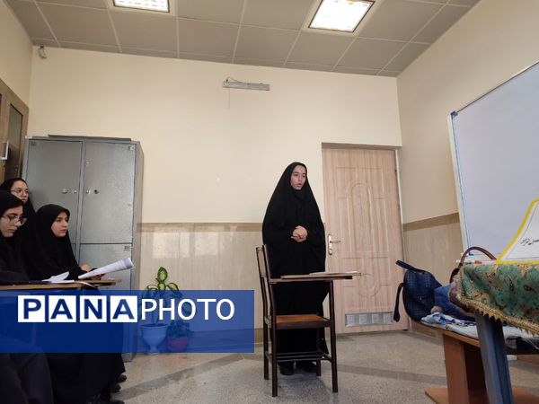 مسابقات قرآن و عترت متوسطه دوم در شهرستان کاشمر 