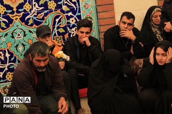 تشییع پیکر خانوداه شهید دکتر حسین طاهری در پردیس