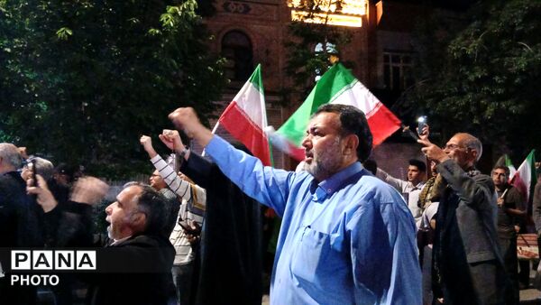 مشت ها بر فراز آسمان نیشابور نمایان شد 