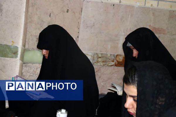 احیاء شب‌های قدر در قلعه‌گنج 