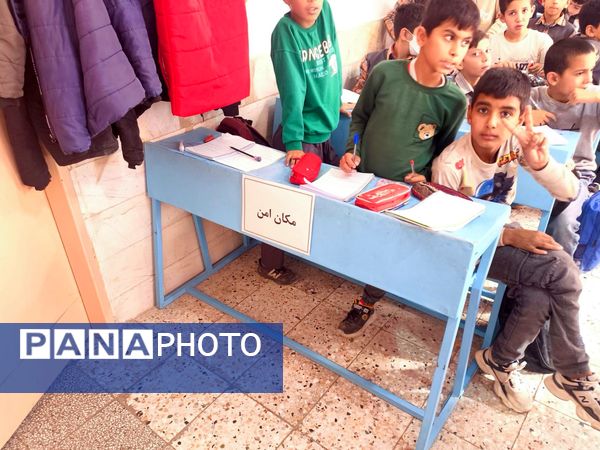 مانور زلزله در دبستان شهید پسندیده فدافن  