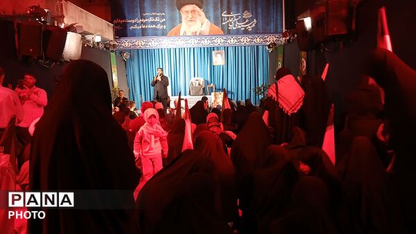 رواق کشور دوست، نزدیک ترین مکان به مقتل رهبر شهید