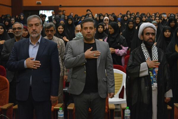 بدرقه دانش‌آموزان بهارستانی به راهیان‌نور