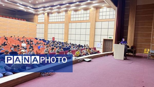 همایش هدایت تحصیلی در گناوه