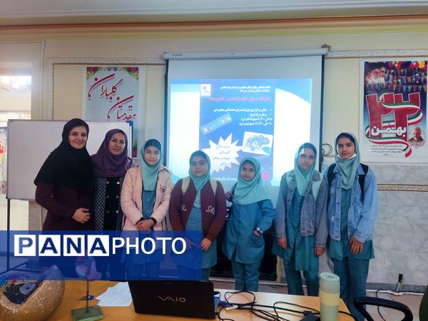 کارگاه آشنایی دانش‌آموزان با سلول‌های بنیادی و کاربردی