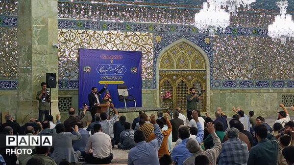 آیین غبارروبی حرم حضرت معصومه(س) با حضور اصحاب رسانه