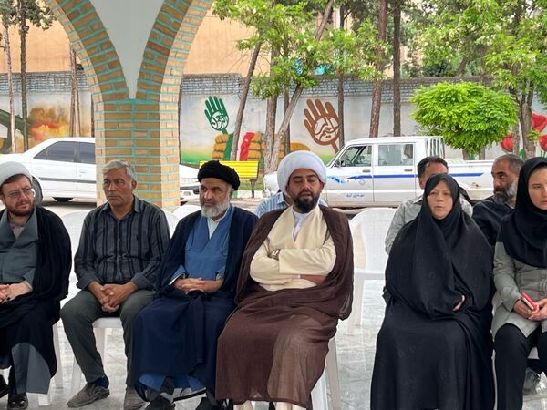 خادمین امام رضا(ع) با شهدا بیعت کردند 