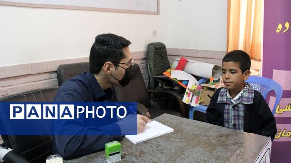 انجام معاینات پزشکی ویژه دانش‌آموزان منطقه محروم تربت حیدریه 
