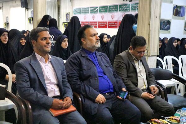 یادواره شهدای علم در دبیرستان شاهد مشهد