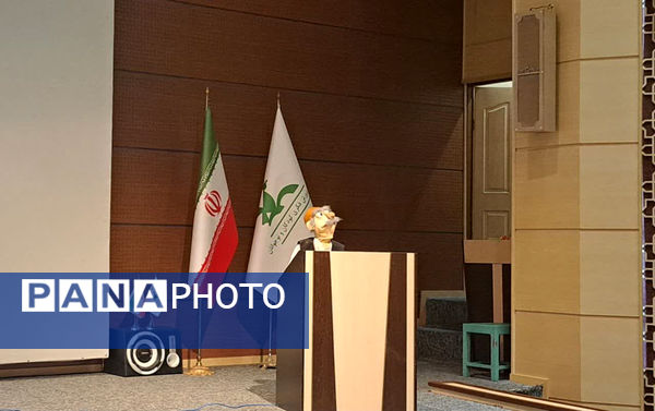 برگزاری همایش «زیر سقف خانه» در قم