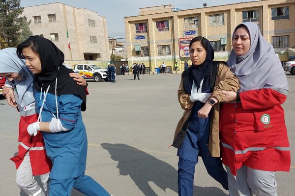 مانور سراسری زلزله در مدارس کهریزک و باقرشهر 