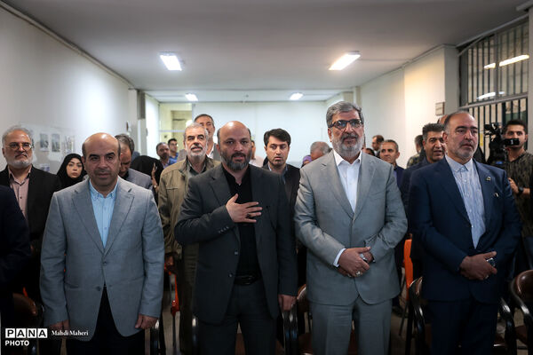 مراسم آغاز نصب نیروگاه خورشیدی در 12 هزار مدرسه سراسر کشور
