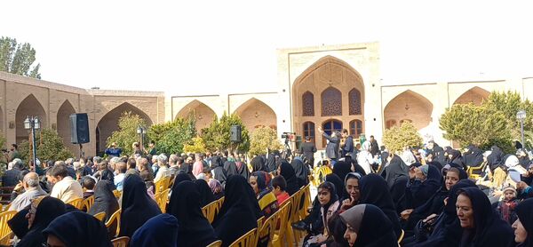 جشواره بومی محلی عناب شهرستان کوهپایه 
