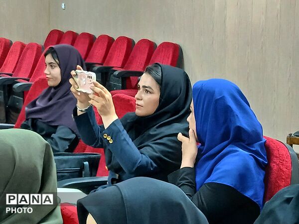 جهشی به سوی توانمند سازی مربیان و آموزگاران شهرستان ملارد