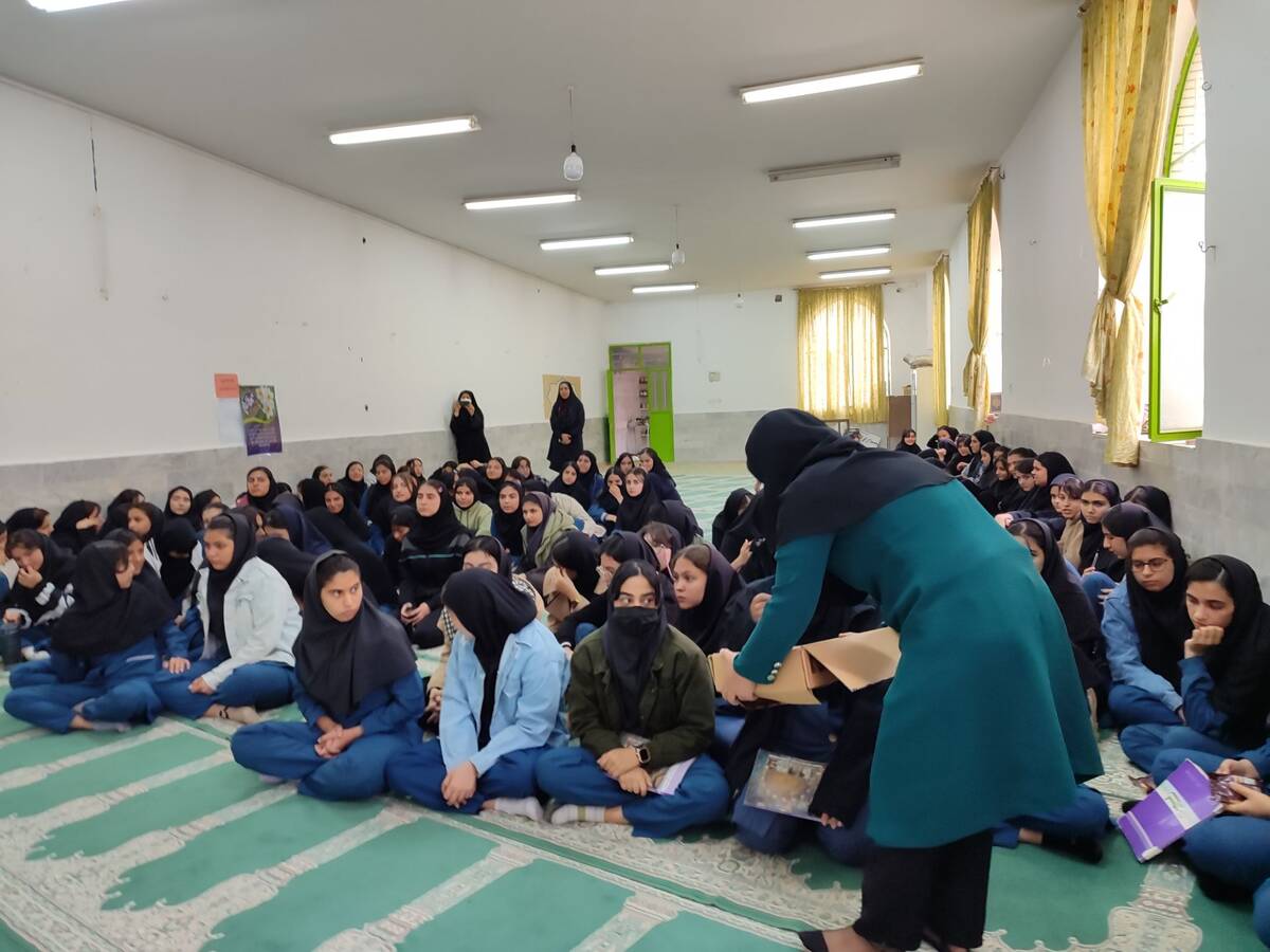 برگزاری جلسه آموزشی پیشگیری از آسیب‌های اجتماعی